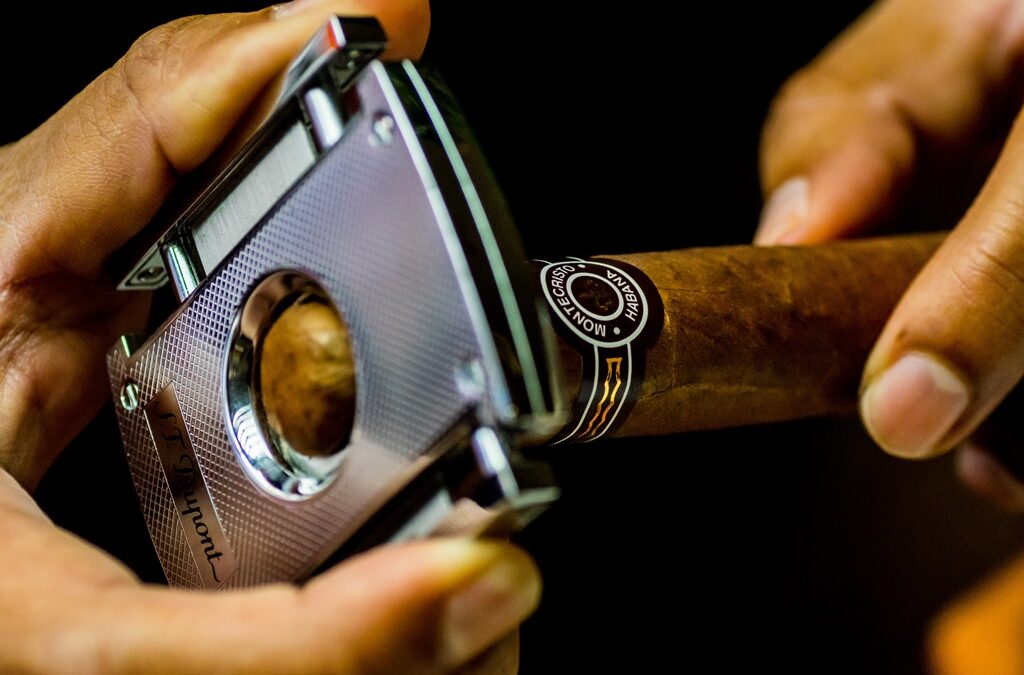 Cigar 101: Cutting